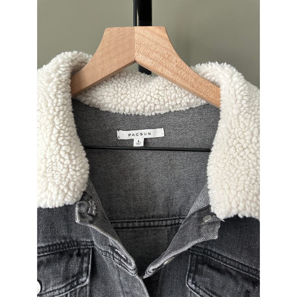 PacSun Sherpa Collar Cropped Black Denim Trucker Jacket Large - Picture 4 of 6